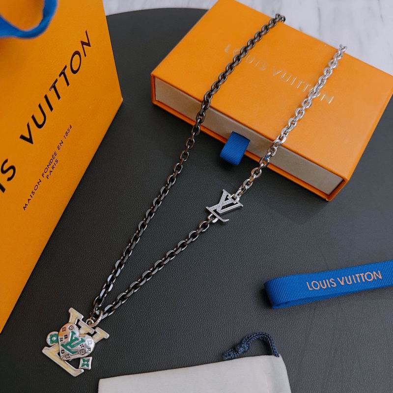 LV Necklace 03lyr268